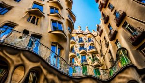 Casa Batlló dan Casa Milà