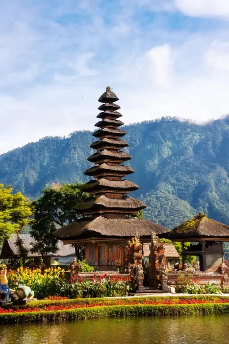 pura-ulun-danu-bratan-hindu-temple-bali-island-indonesia (1)
